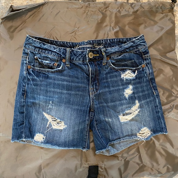 American Eagle Outfitters Pants - American Eagle jean shorts Size 4